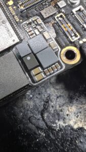 iPhone 14 Pro 海水水没 腐食箇所