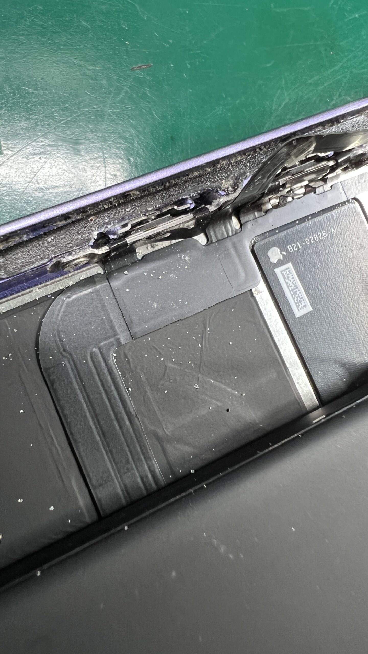 iPhone 12 水没 腐食箇所