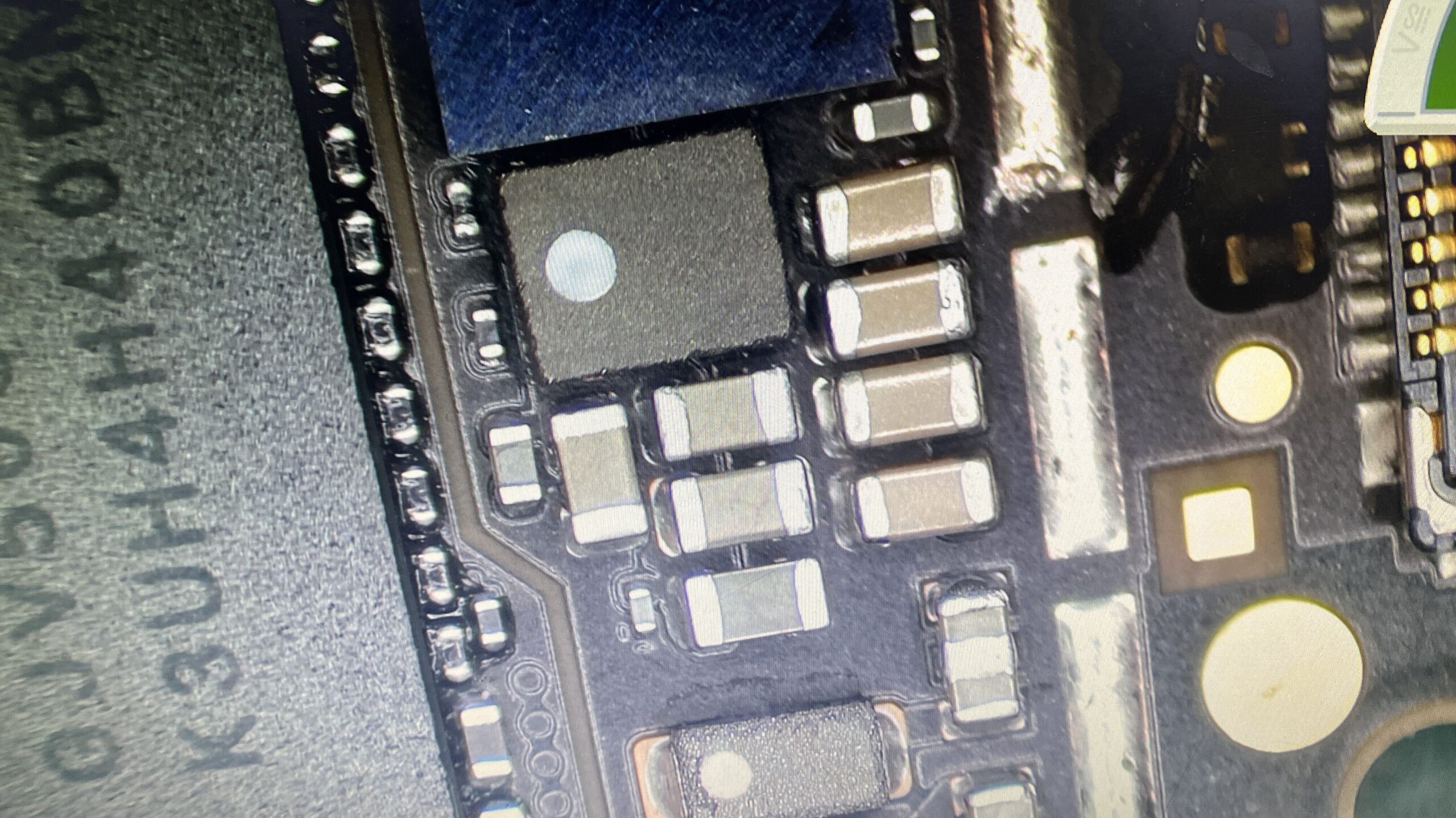 iPhone SE2 基板修理 部品交換後