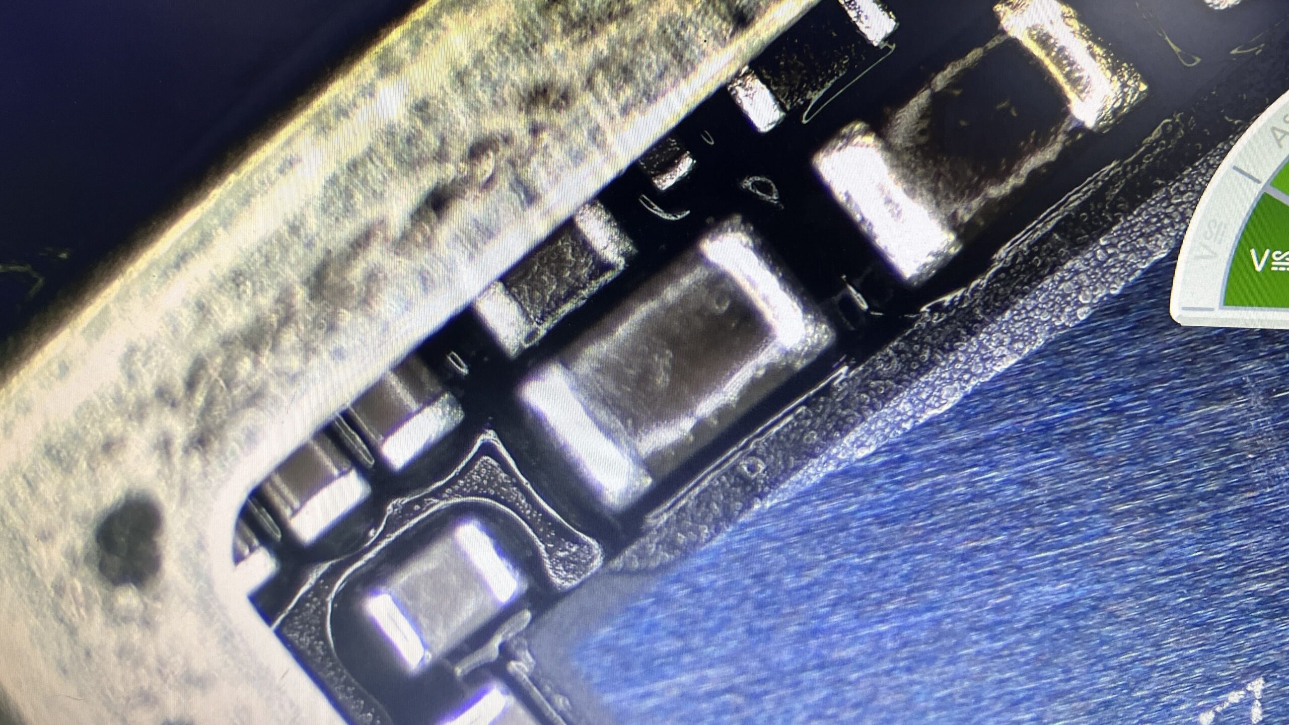 iPhone SE3 メイン回路 コンデンサーショート